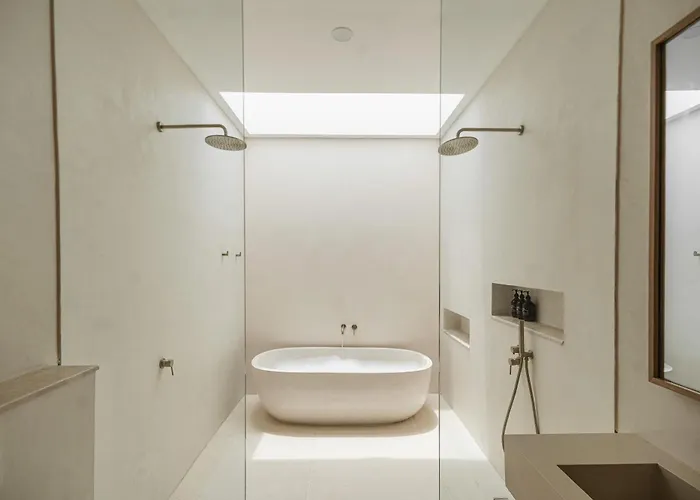 Villa Nisi Bingin, *