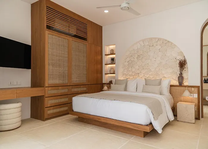 Villa Nisi Bingin, *