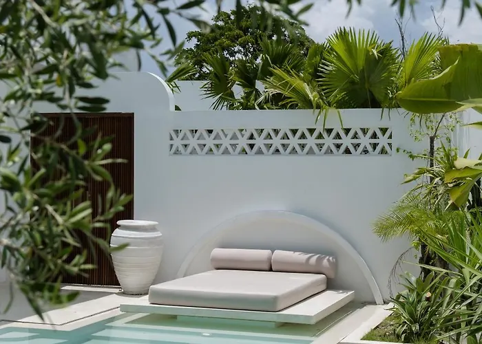 Villa Nisi Bingin, *